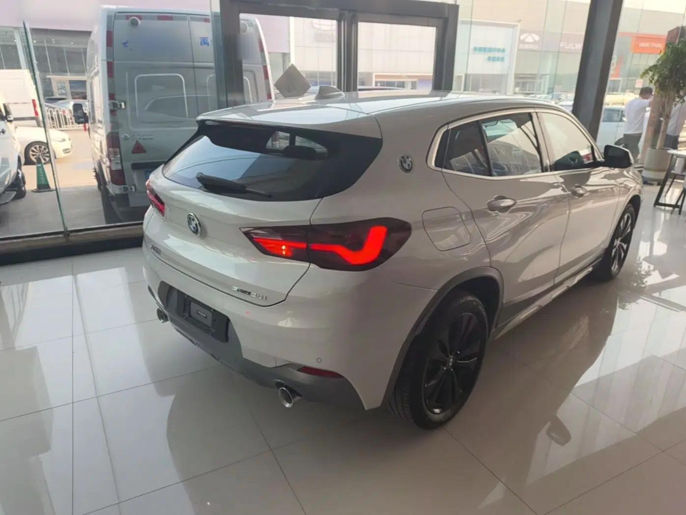 BMW X2 2023 sDrive25i M Sport Package — миниатюра 6