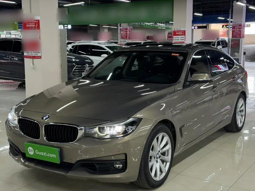 BMW 3 Series GT 2018 320i Sport Edition — миниатюра 1
