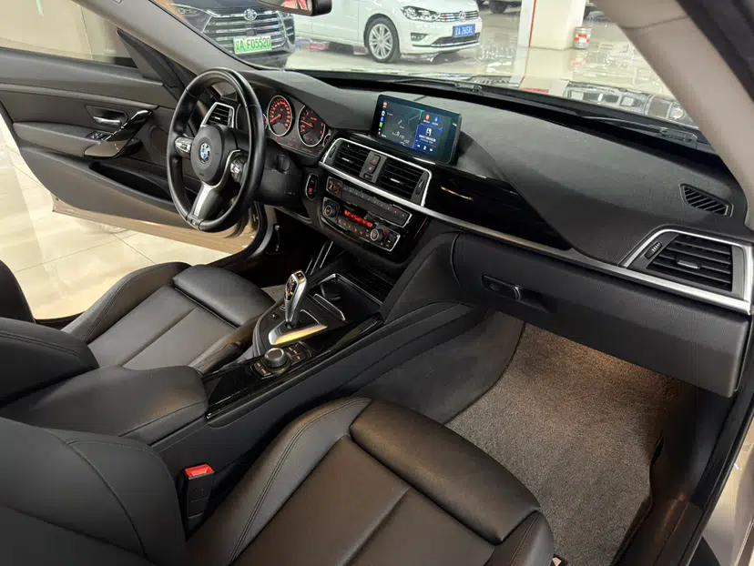 BMW 3 Series GT 2018 320i Sport Edition — миниатюра 18