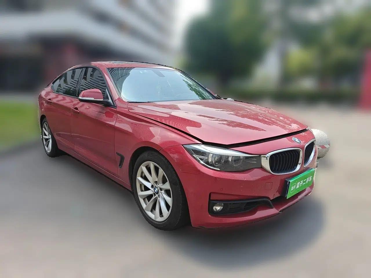 BMW 3 Series GT 2018 320i Sport Edition — миниатюра 3