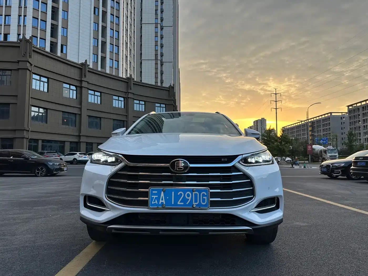 Tang 2019 2.0T Automatic Intelligent Connected Premium 7-seater National VI Emission Standard — миниатюра 2