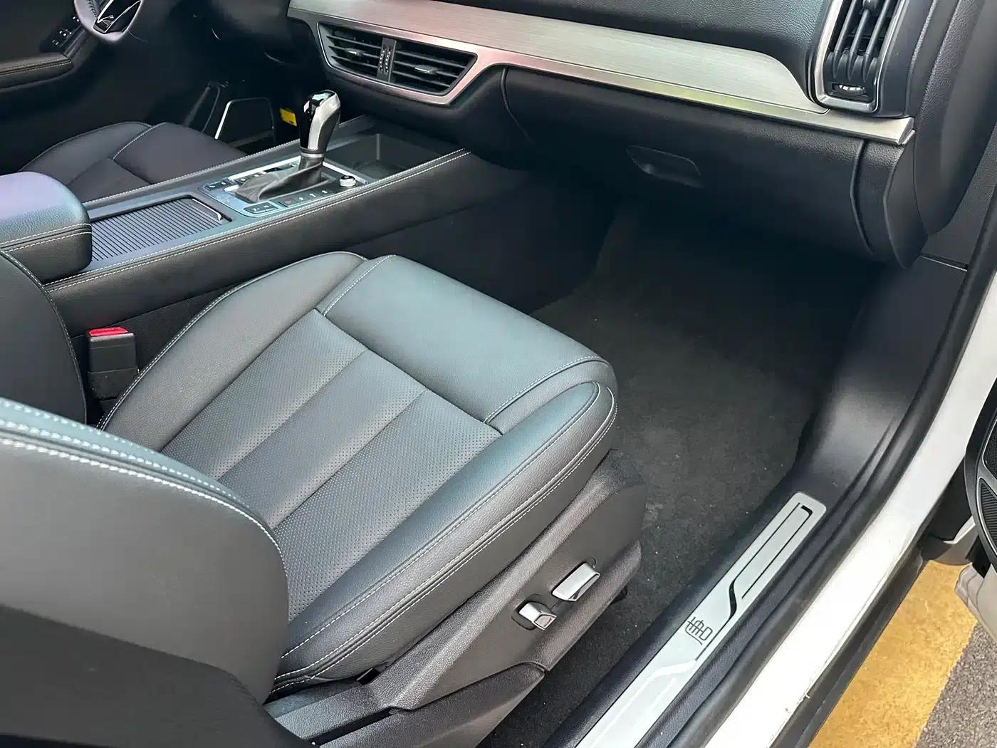 Tang 2019 2.0T Automatic Intelligent Connected Premium 7-seater National VI Emission Standard — миниатюра 12