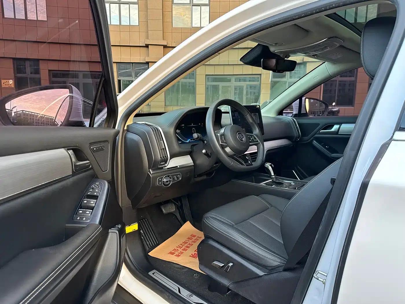 Tang 2019 2.0T Automatic Intelligent Connected Premium 7-seater National VI Emission Standard — миниатюра 7