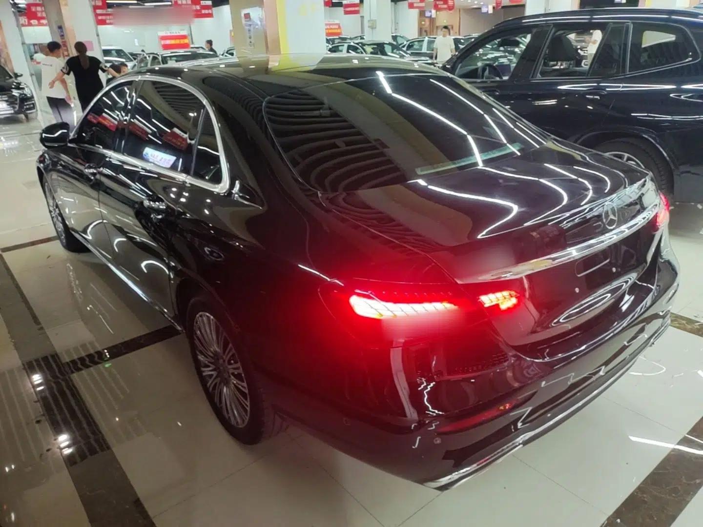 Mercedes-Benz E-Class 2023 Updated E 300 L Fashion Edition — миниатюра 4