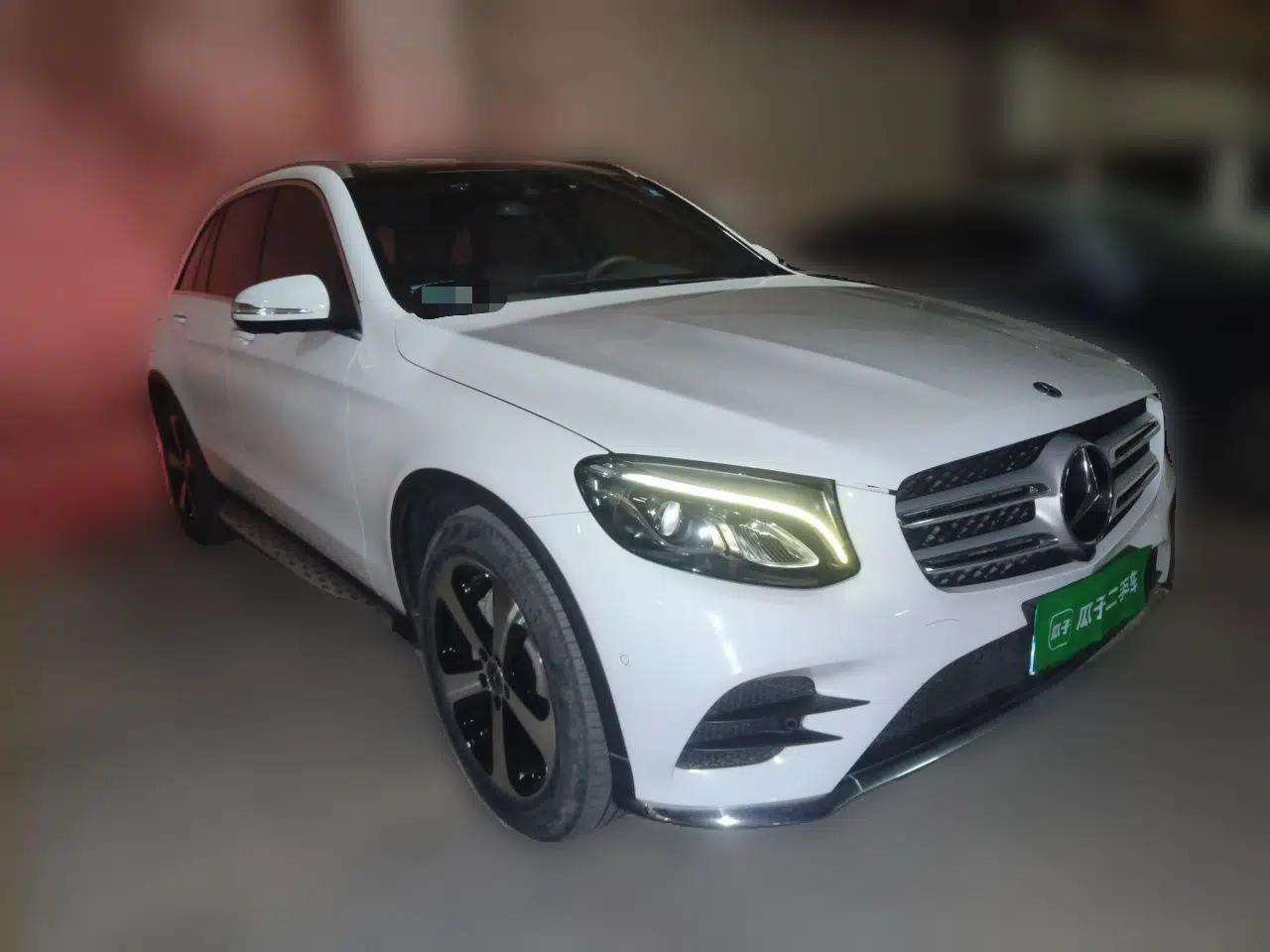 Mercedes-Benz GLC 2018 GLC 260 4MATIC Luxury Model — миниатюра 3