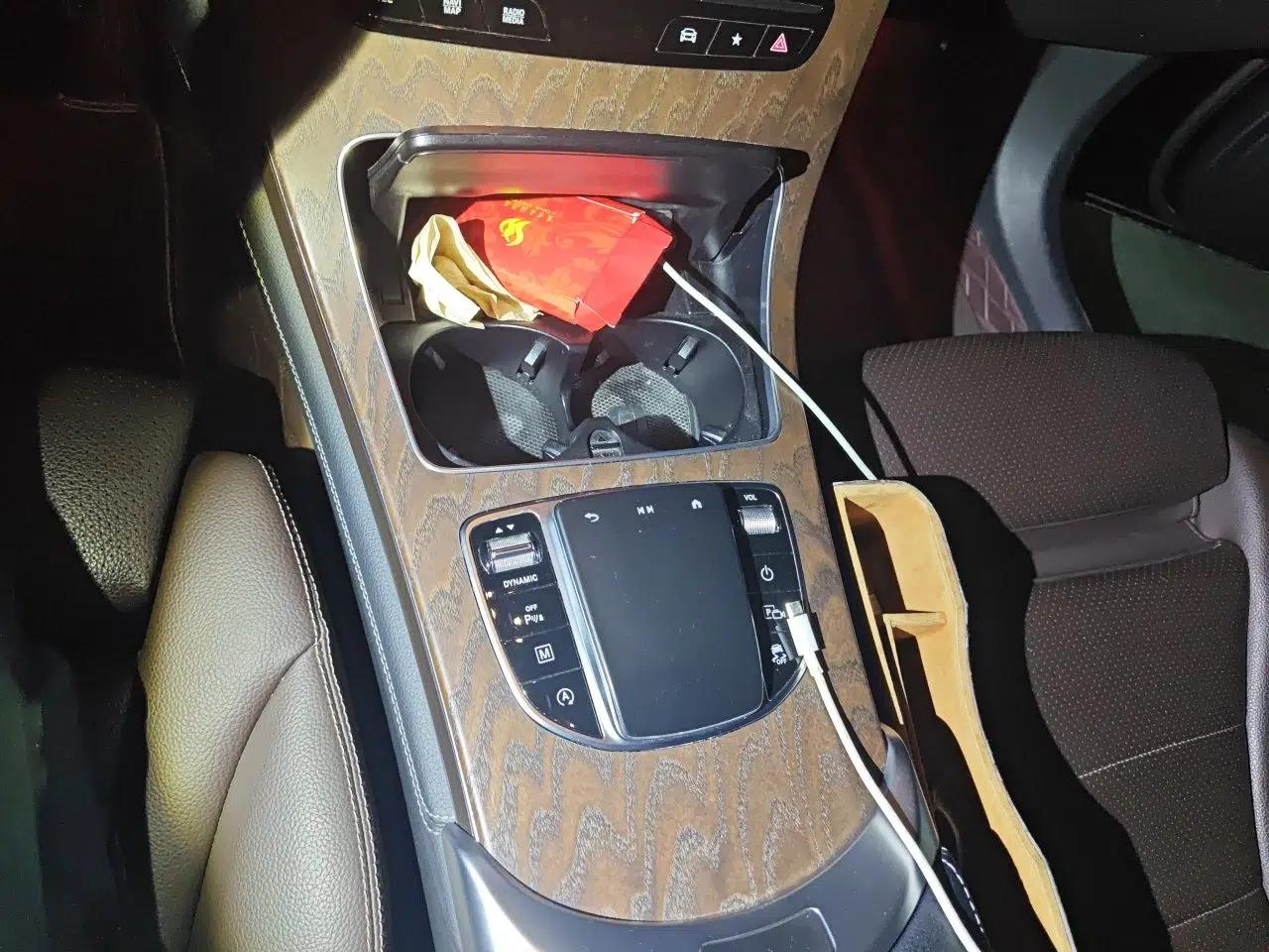 Mercedes-Benz GLC 2020 GLC 260 L 4MATIC Luxury Model — миниатюра 14