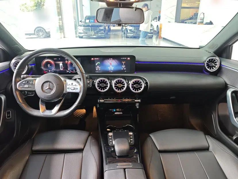 Mercedes-Benz A-Class 2022 A 200 L Sport Sedan Dynamic Model — миниатюра 14