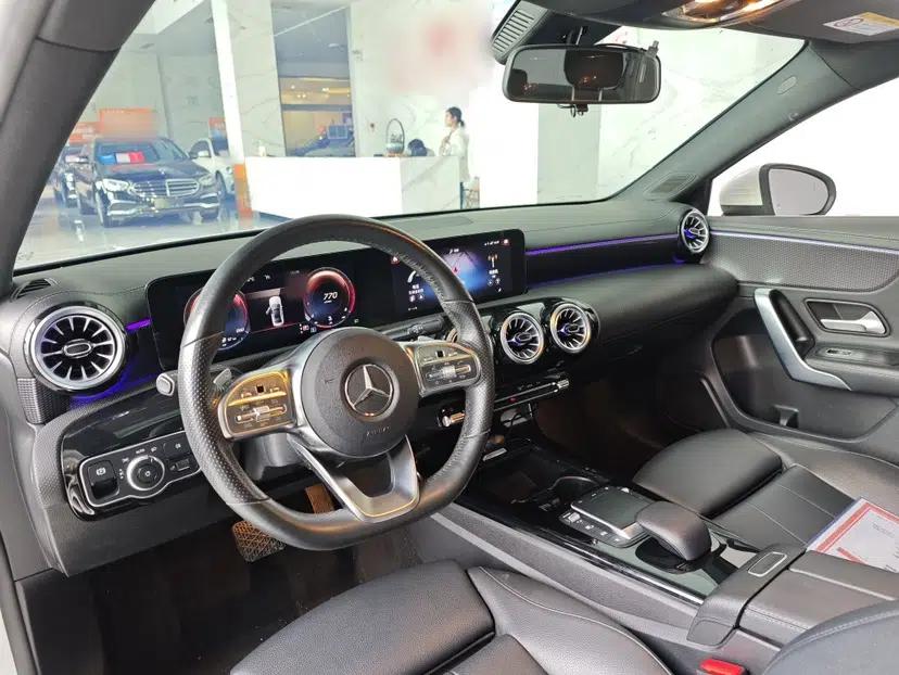 Mercedes-Benz A-Class 2022 A 200 L Sport Sedan Dynamic Model — миниатюра 15