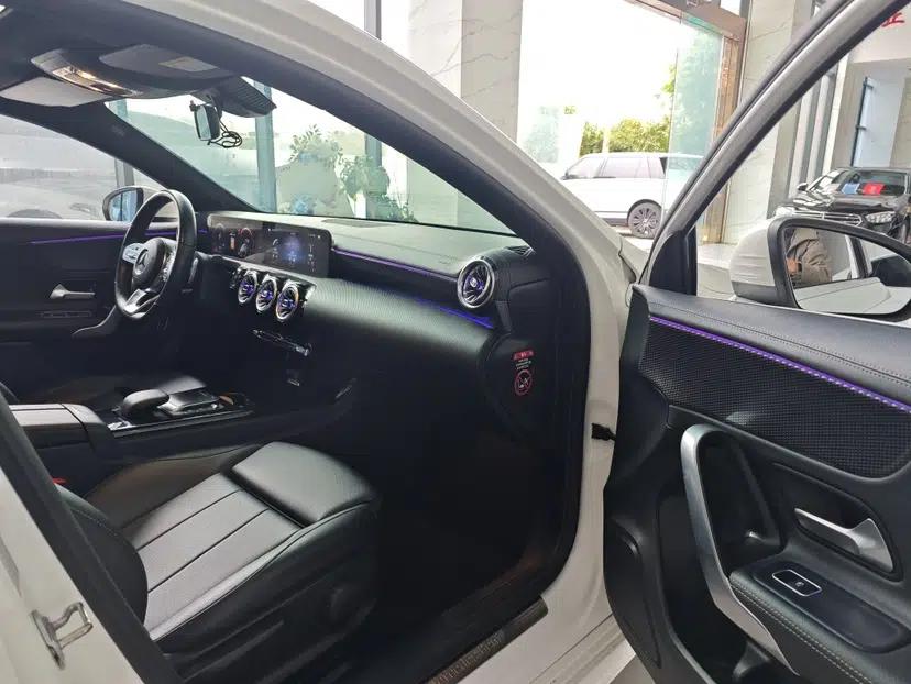 Mercedes-Benz A-Class 2022 A 200 L Sport Sedan Dynamic Model — миниатюра 20