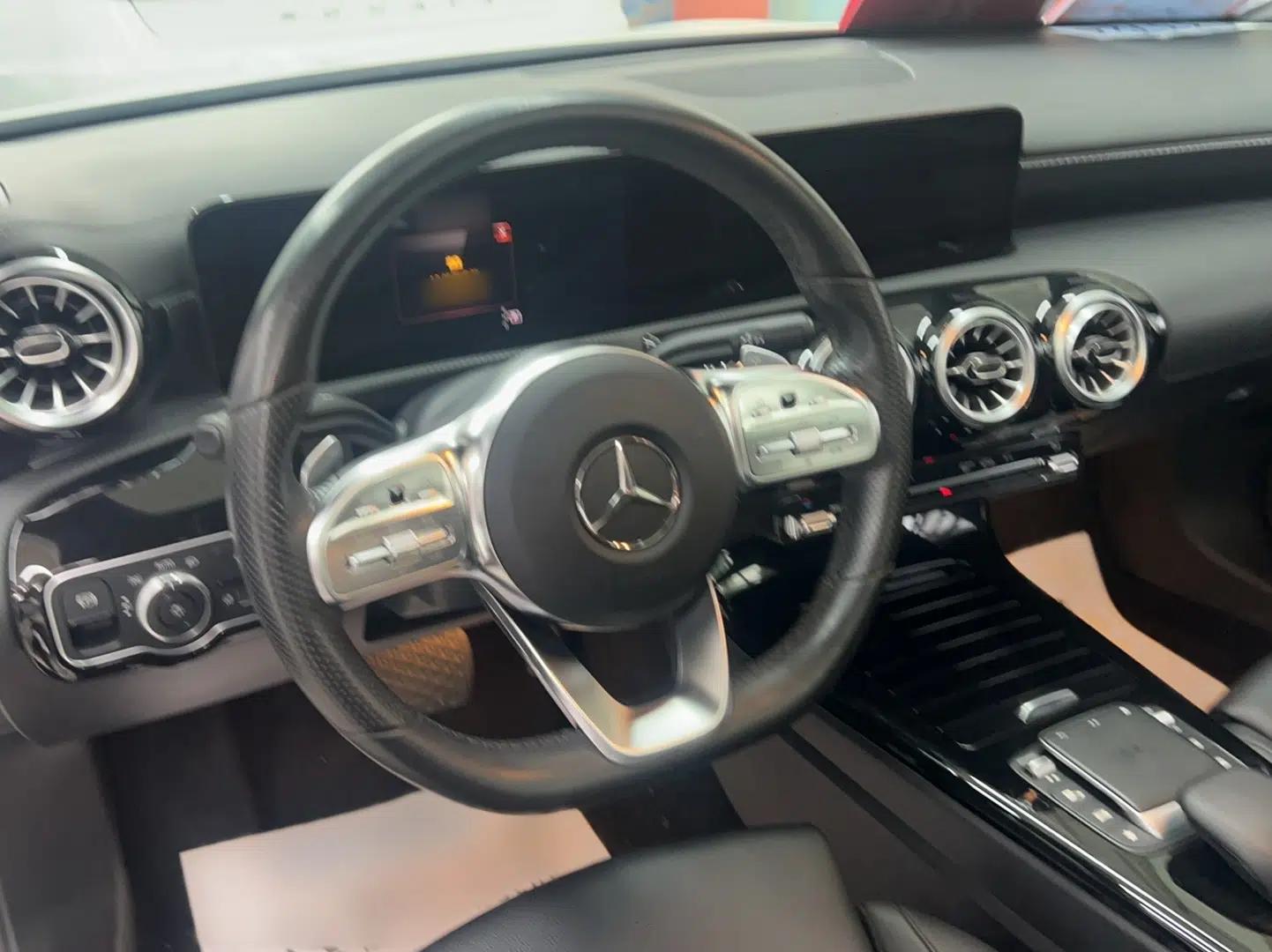 Mercedes-Benz A-Class 2022 A 200 L Sport Sedan Dynamic Model — миниатюра 7