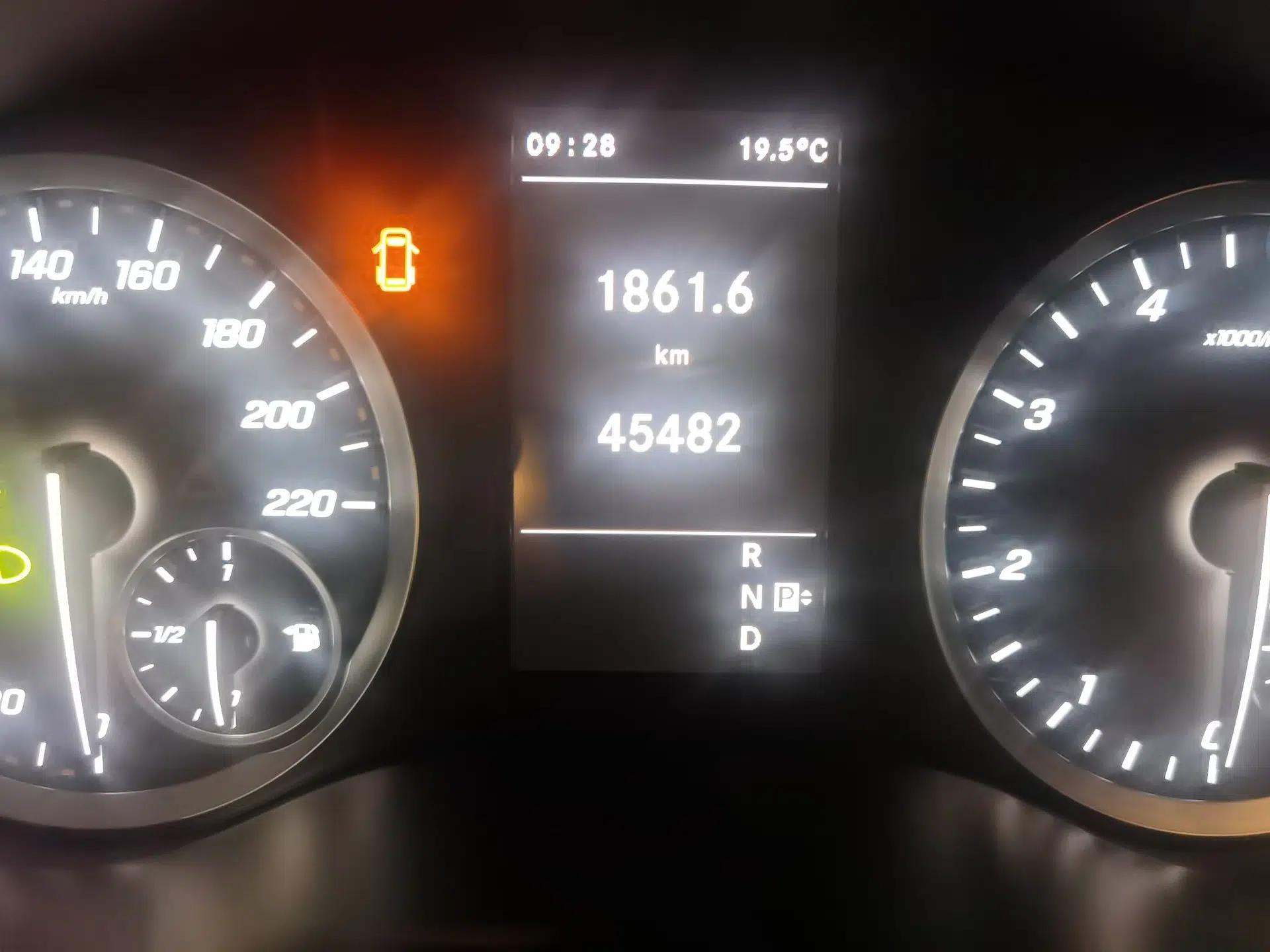 Mercedes-Benz Vito 2021 2.0T Business Version 7 Seats — миниатюра 12