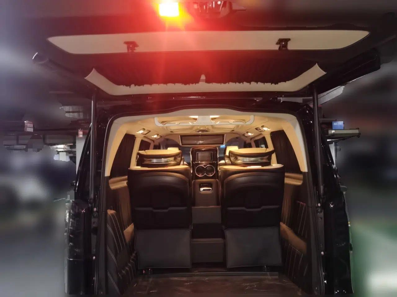 Mercedes-Benz Vito 2021 2.0T Business Version 7 Seats — миниатюра 19