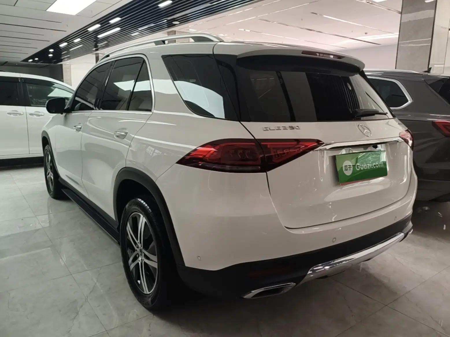 Mercedes-Benz GLE 2020 GLE 350 4MATIC Dynamic Edition — миниатюра 4