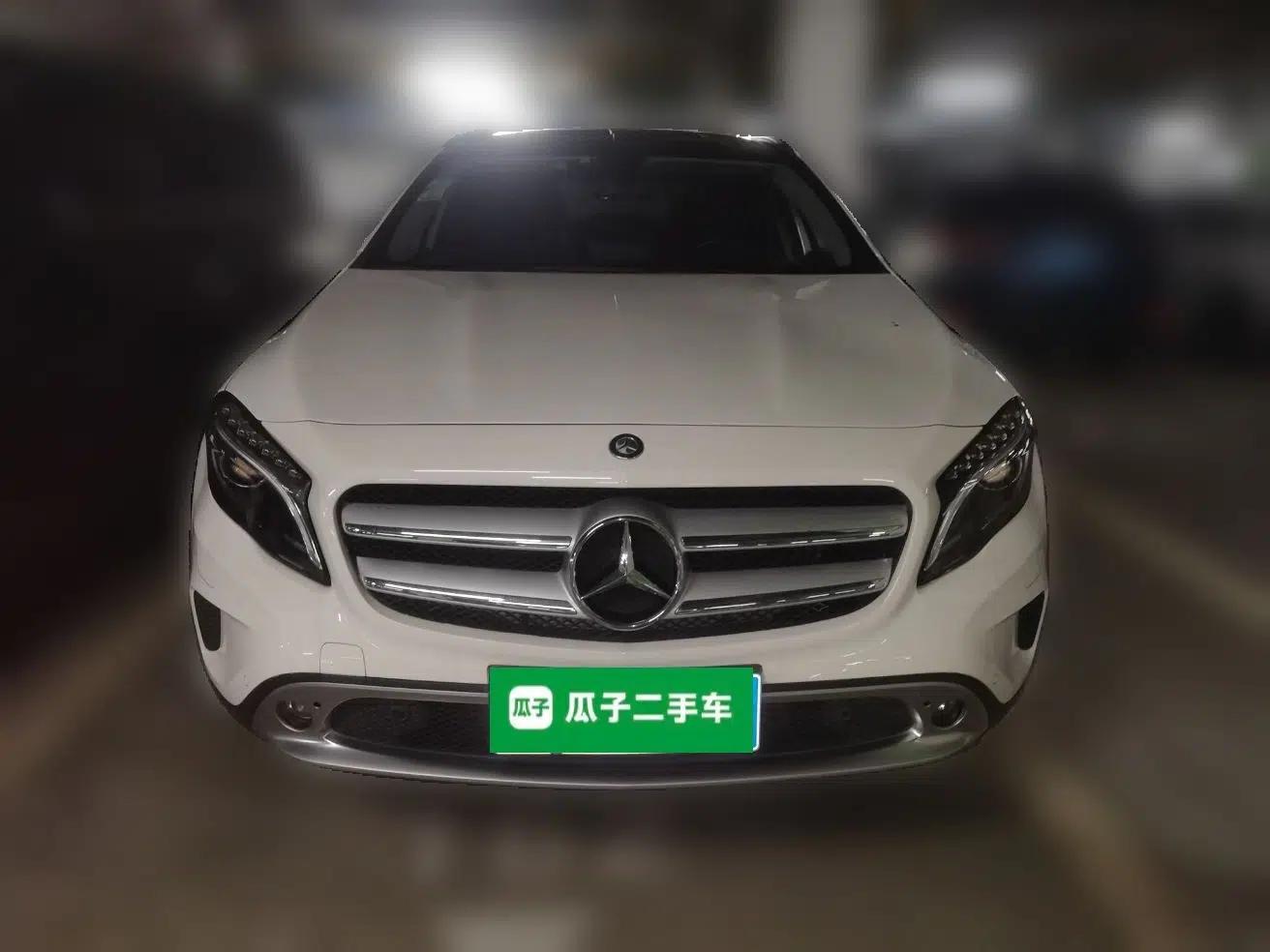 Mercedes-Benz GLA 2016 GLA 220 4MATIC Luxury Model — миниатюра 2