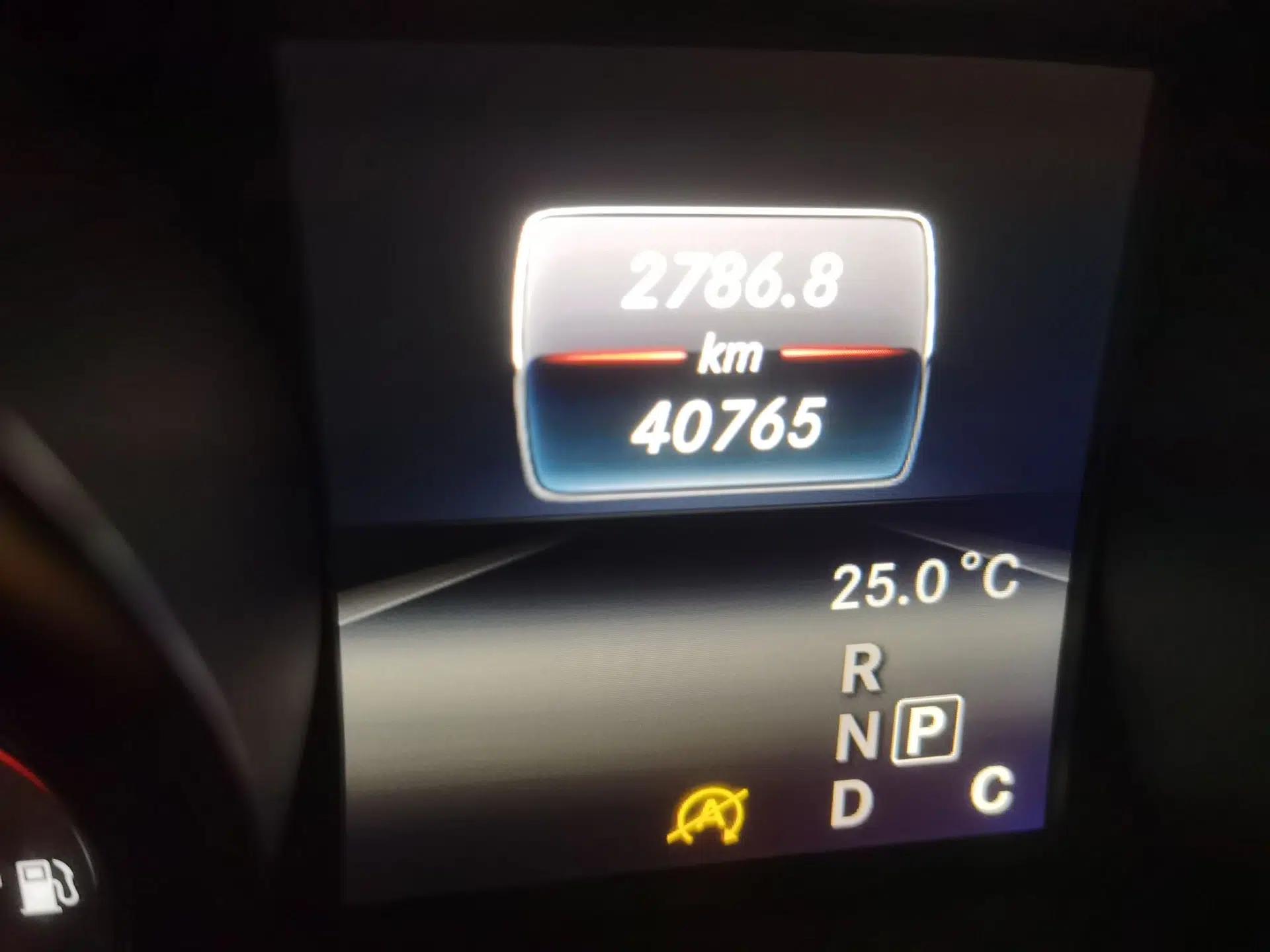 Mercedes-Benz GLA 2016 GLA 220 4MATIC Luxury Model — миниатюра 12
