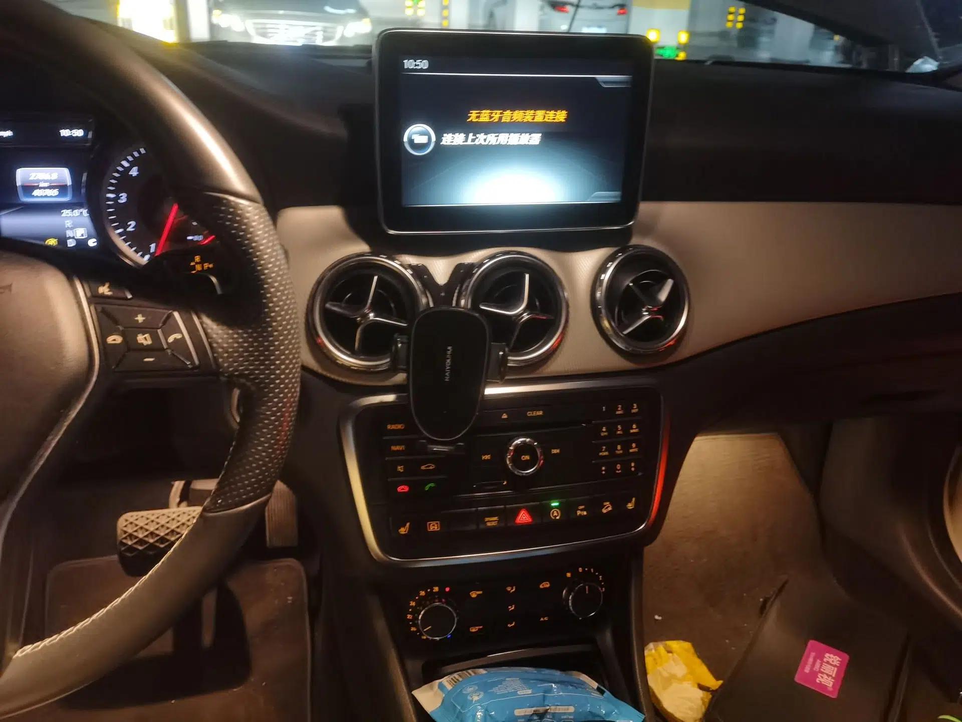 Mercedes-Benz GLA 2016 GLA 220 4MATIC Luxury Model — миниатюра 13