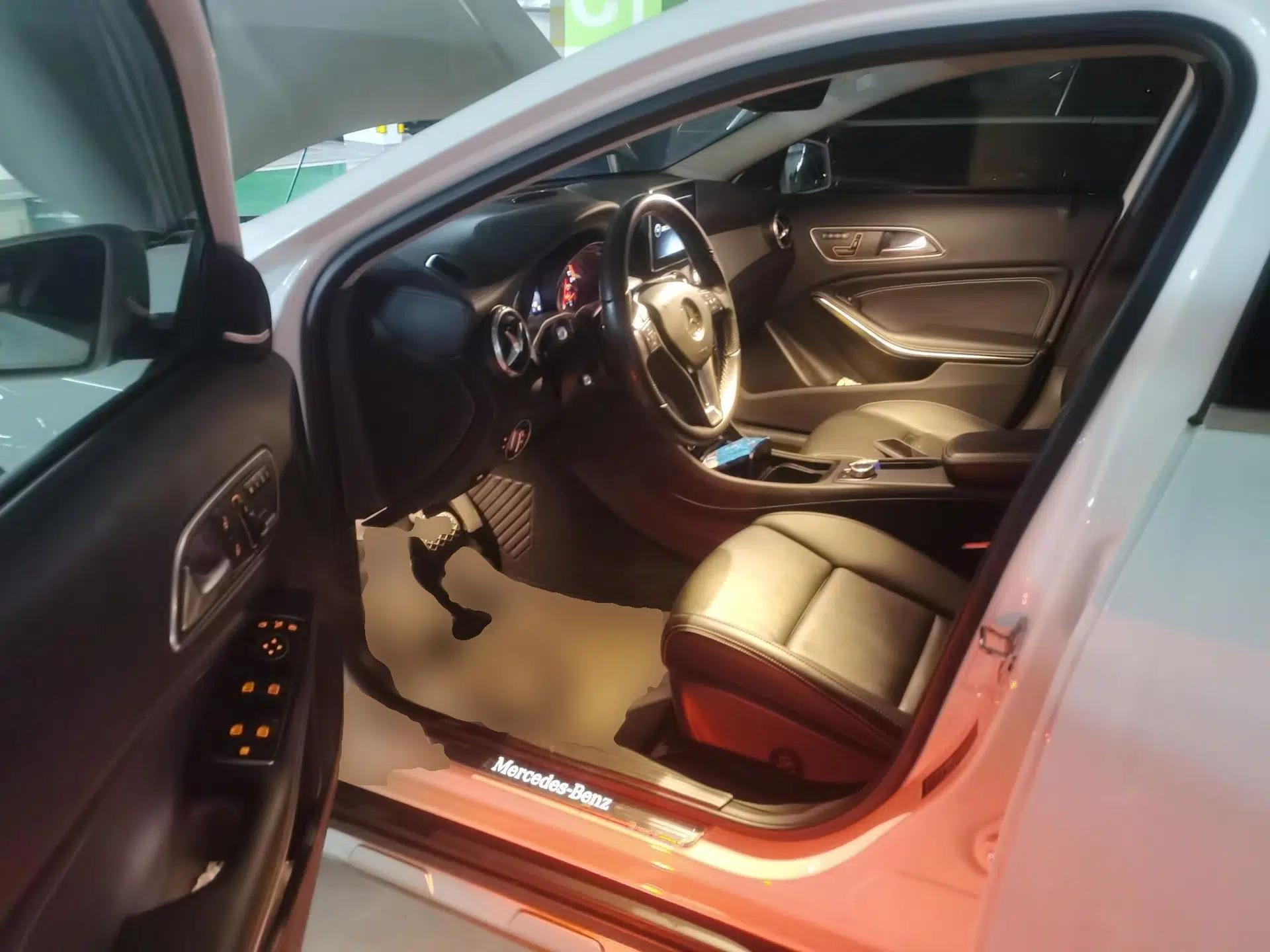 Mercedes-Benz GLA 2016 GLA 220 4MATIC Luxury Model — миниатюра 16