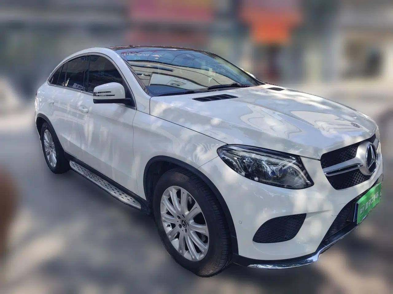 Mercedes-Benz GLE Coupe 2017 GLE 320 4MATIC Coupe SUV — миниатюра 3