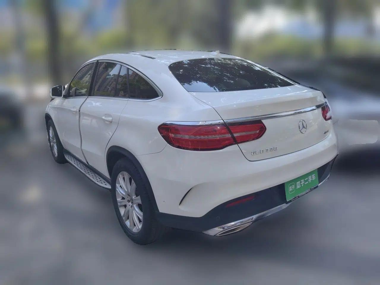 Mercedes-Benz GLE Coupe 2017 GLE 320 4MATIC Coupe SUV — миниатюра 4
