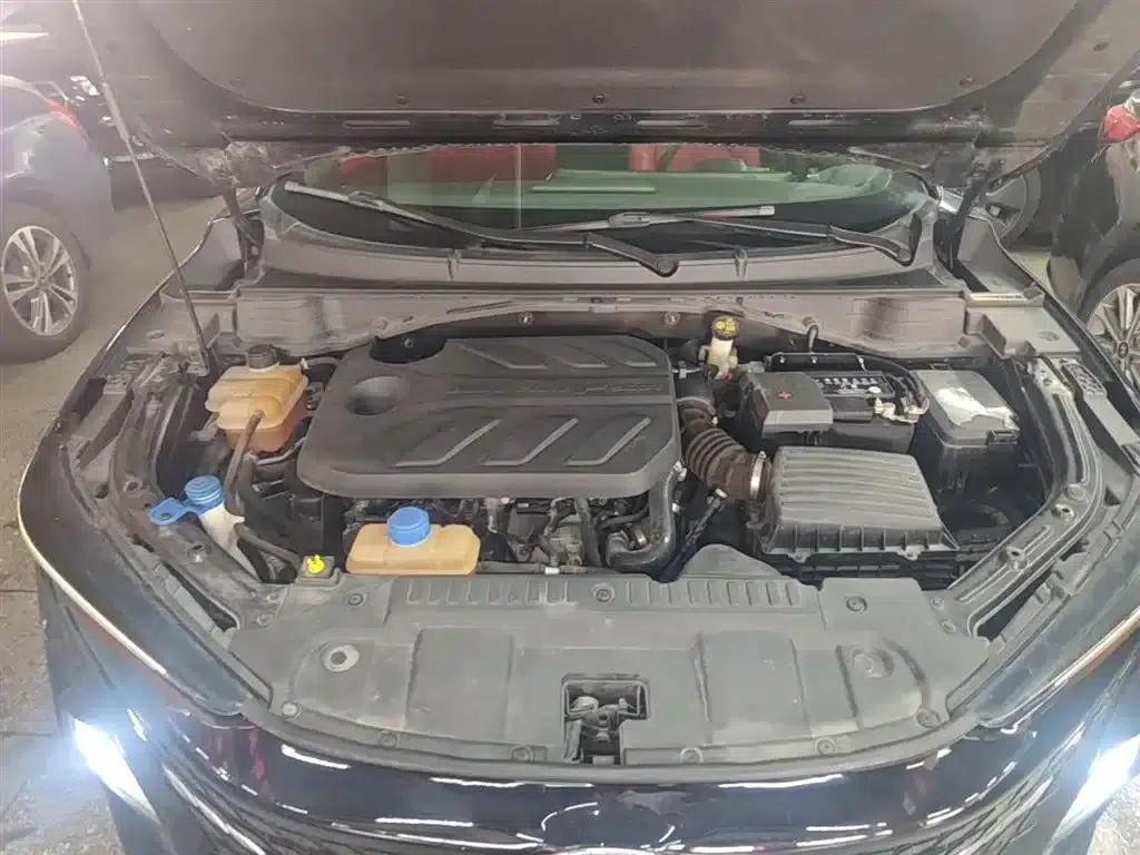 Changan UNI-T 2020 1.5T Flagship Edition — миниатюра 20