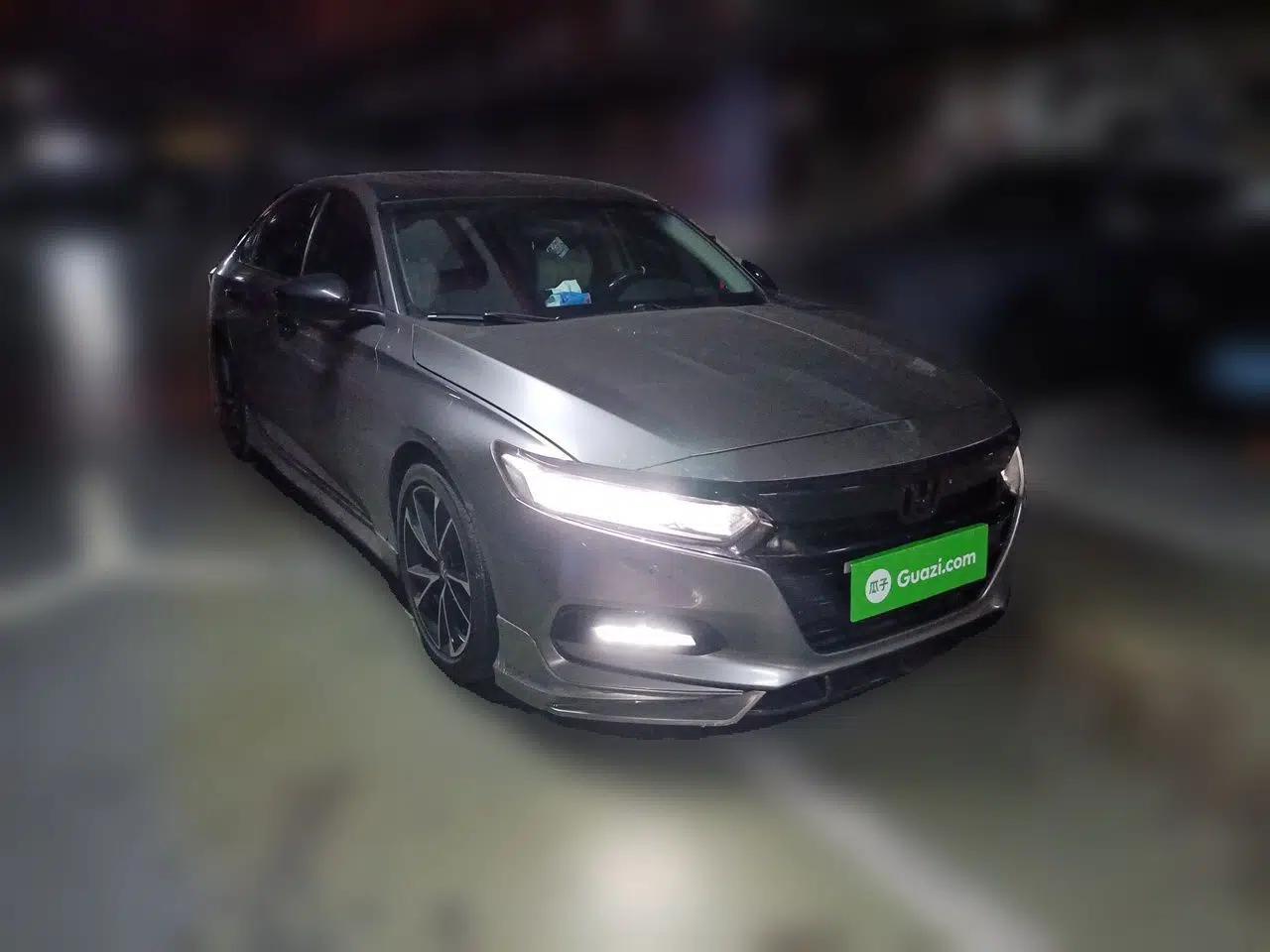 Honda Accord 2018 260TURBO Elite Edition China V — миниатюра 3