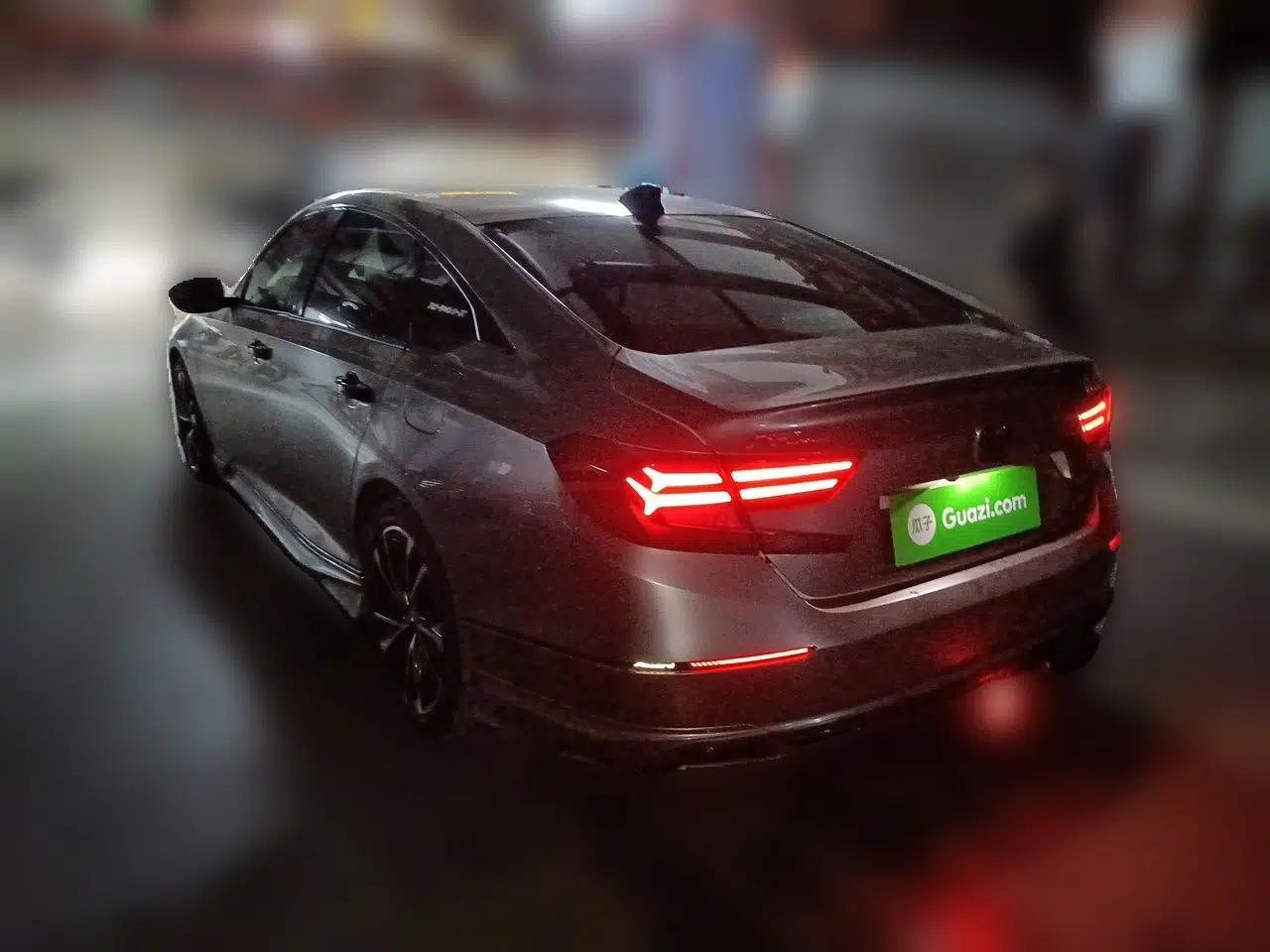 Honda Accord 2018 260TURBO Elite Edition China V — миниатюра 4