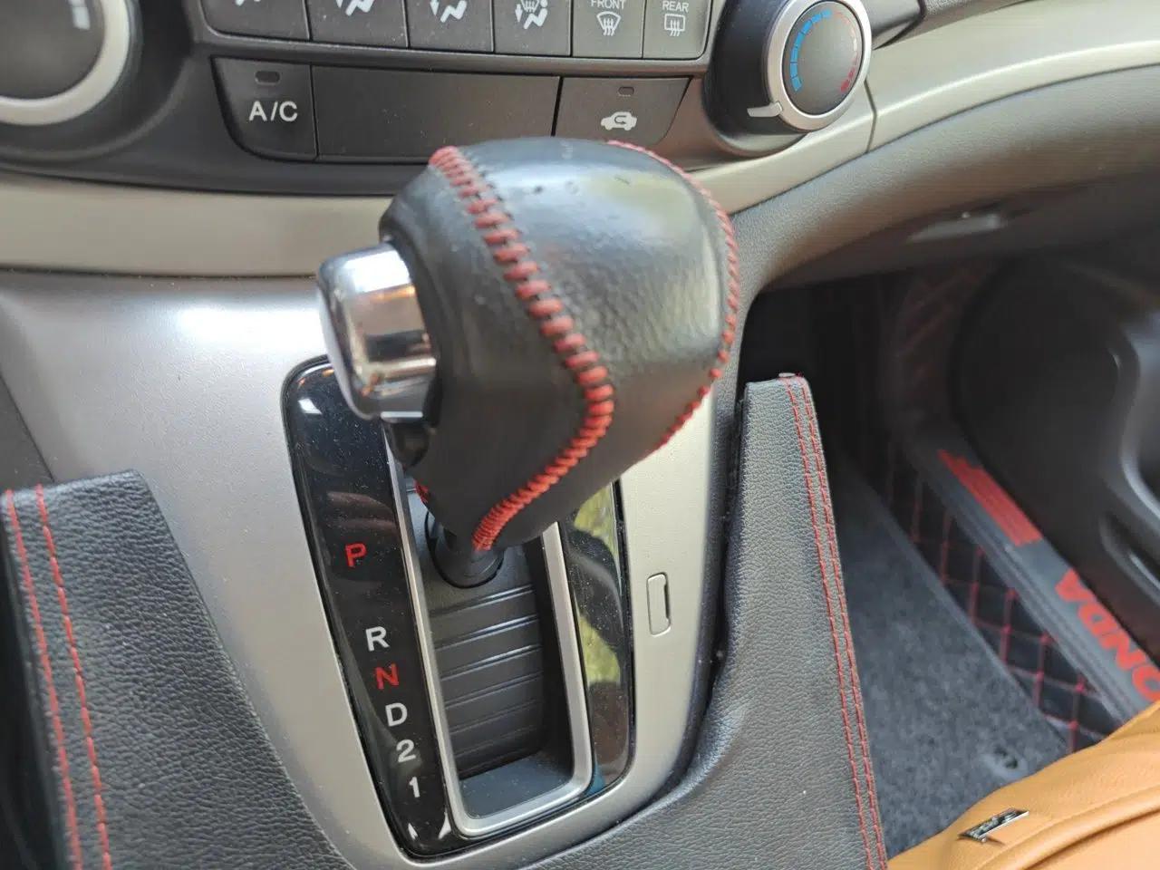 Honda CR-V 2015 2.0L 2WD Classic Edition — миниатюра 14