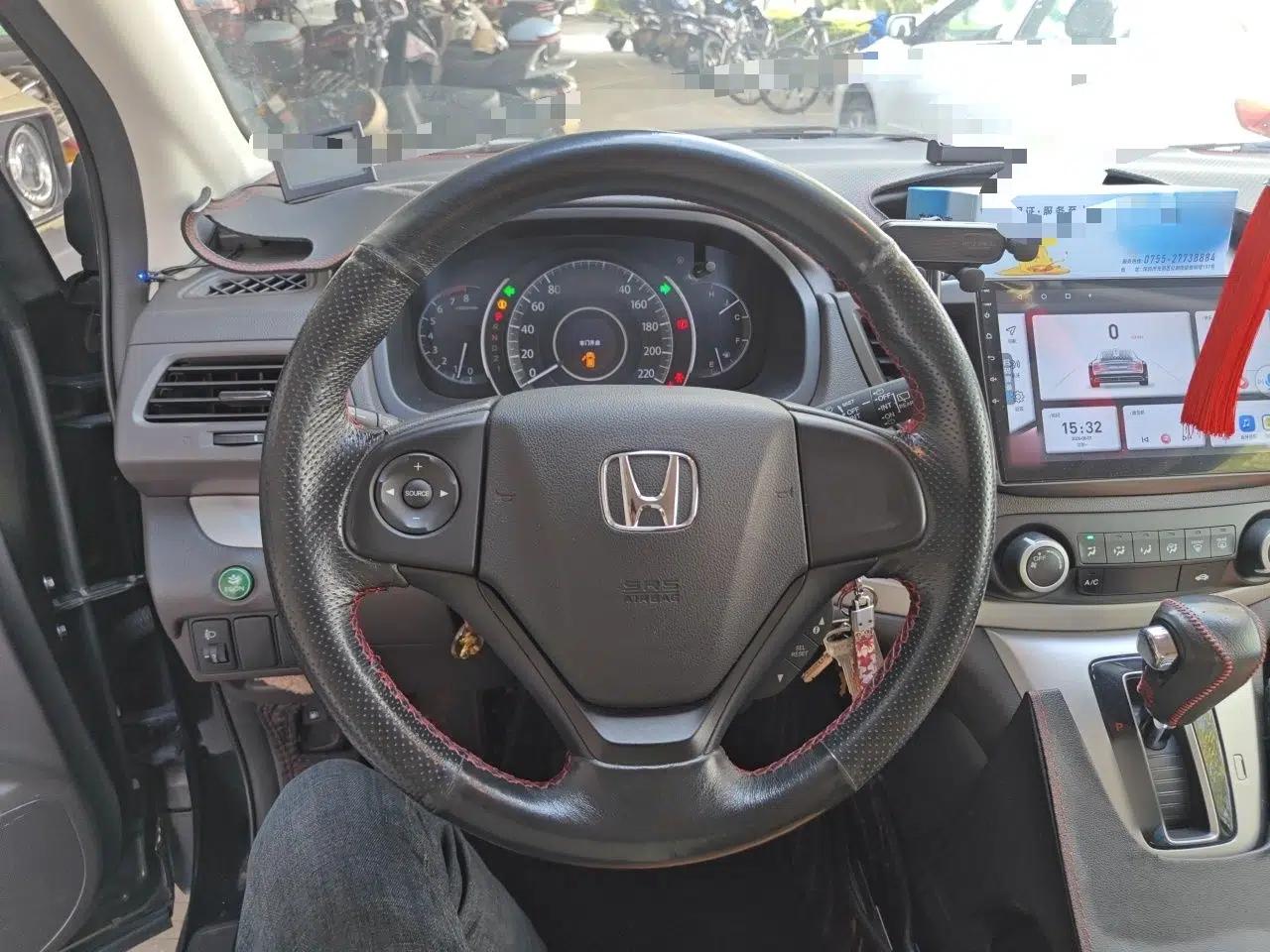 Honda CR-V 2015 2.0L 2WD Classic Edition — миниатюра 10