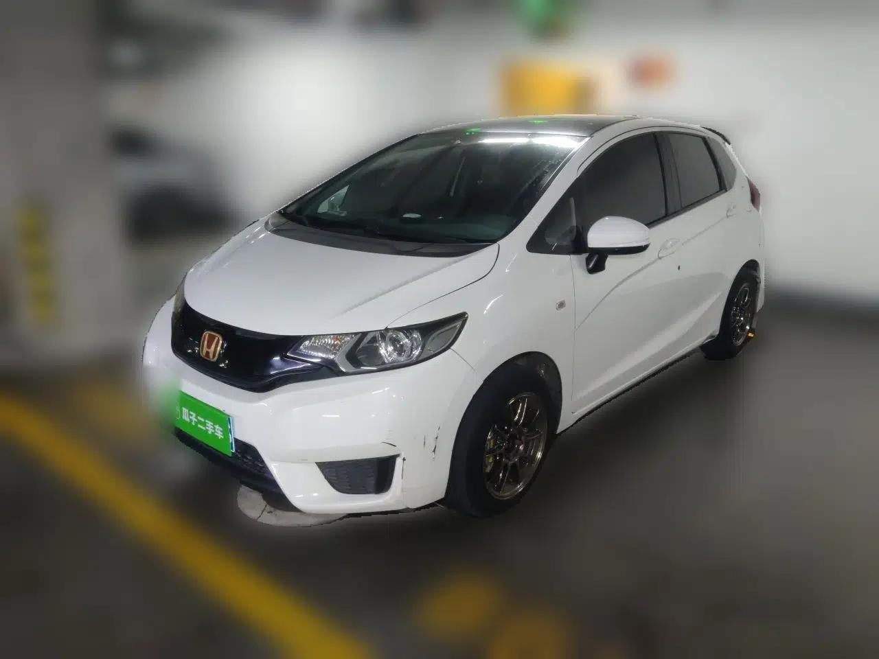 Honda Fit 2016 1.5L LX Manual Comfort Model — миниатюра 1