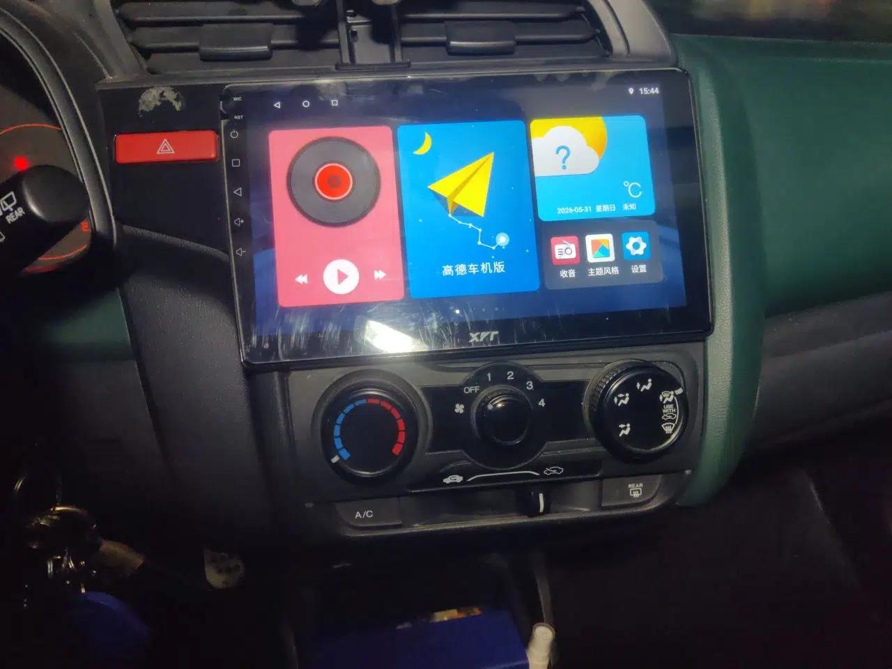Honda Fit 2016 1.5L LX Manual Comfort Model — миниатюра 13