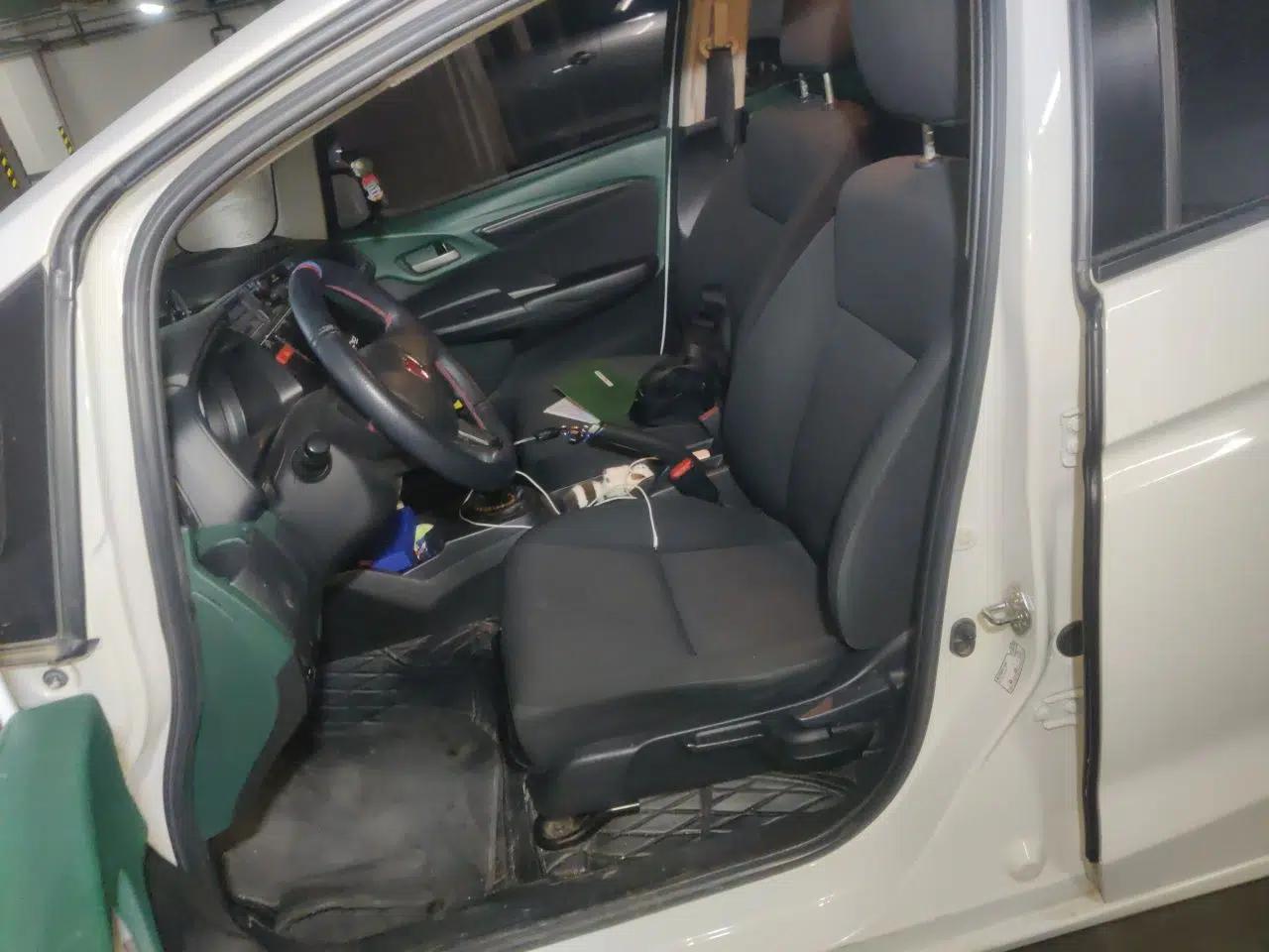 Honda Fit 2016 1.5L LX Manual Comfort Model — миниатюра 15