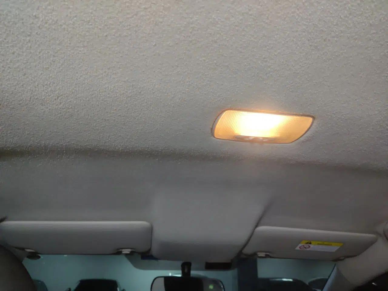 Honda Fit 2016 1.5L LX Manual Comfort Model — миниатюра 18
