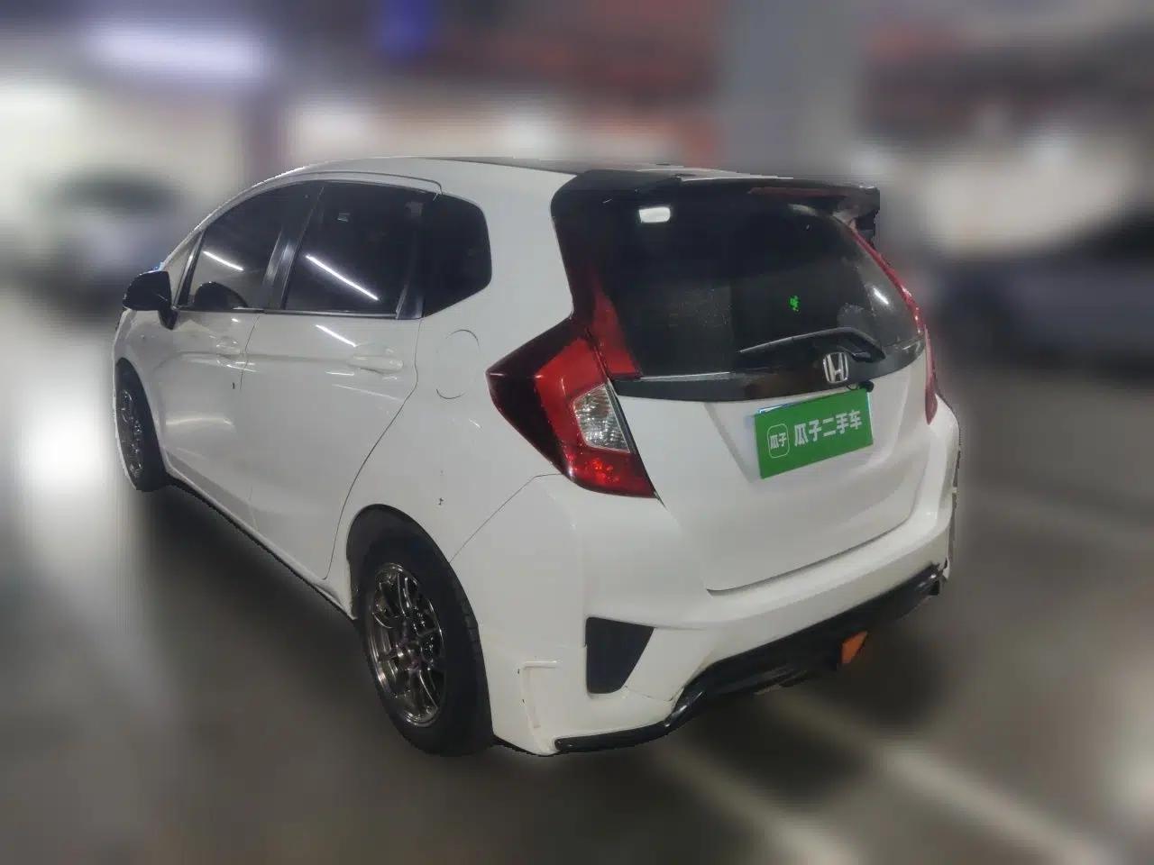 Honda Fit 2016 1.5L LX Manual Comfort Model — миниатюра 4