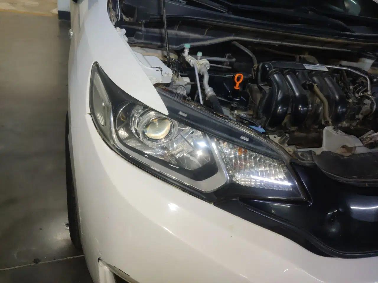 Honda Fit 2016 1.5L LX Manual Comfort Model — миниатюра 7