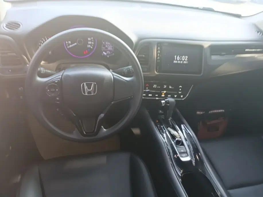 Honda Vezel 2020 220 TURBO CVT Luxury Edition — миниатюра 12