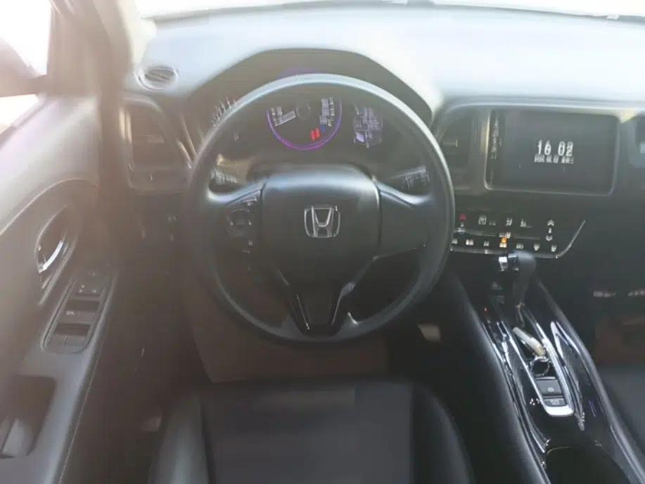 Honda Vezel 2020 220 TURBO CVT Luxury Edition — миниатюра 13