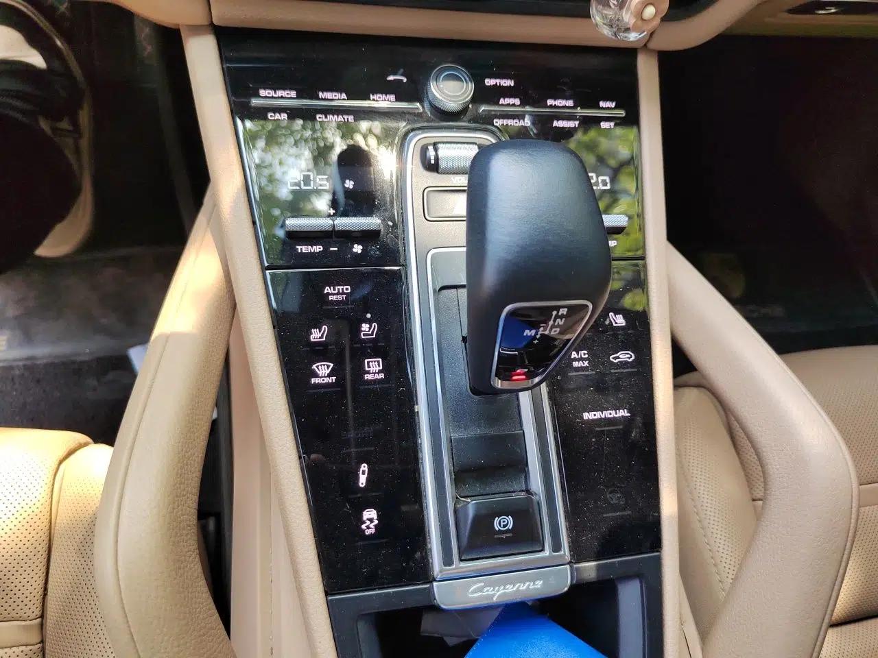 Porsche Cayenne E-Hybrid 2021 Cayenne E-Hybrid 2.0T — миниатюра 14