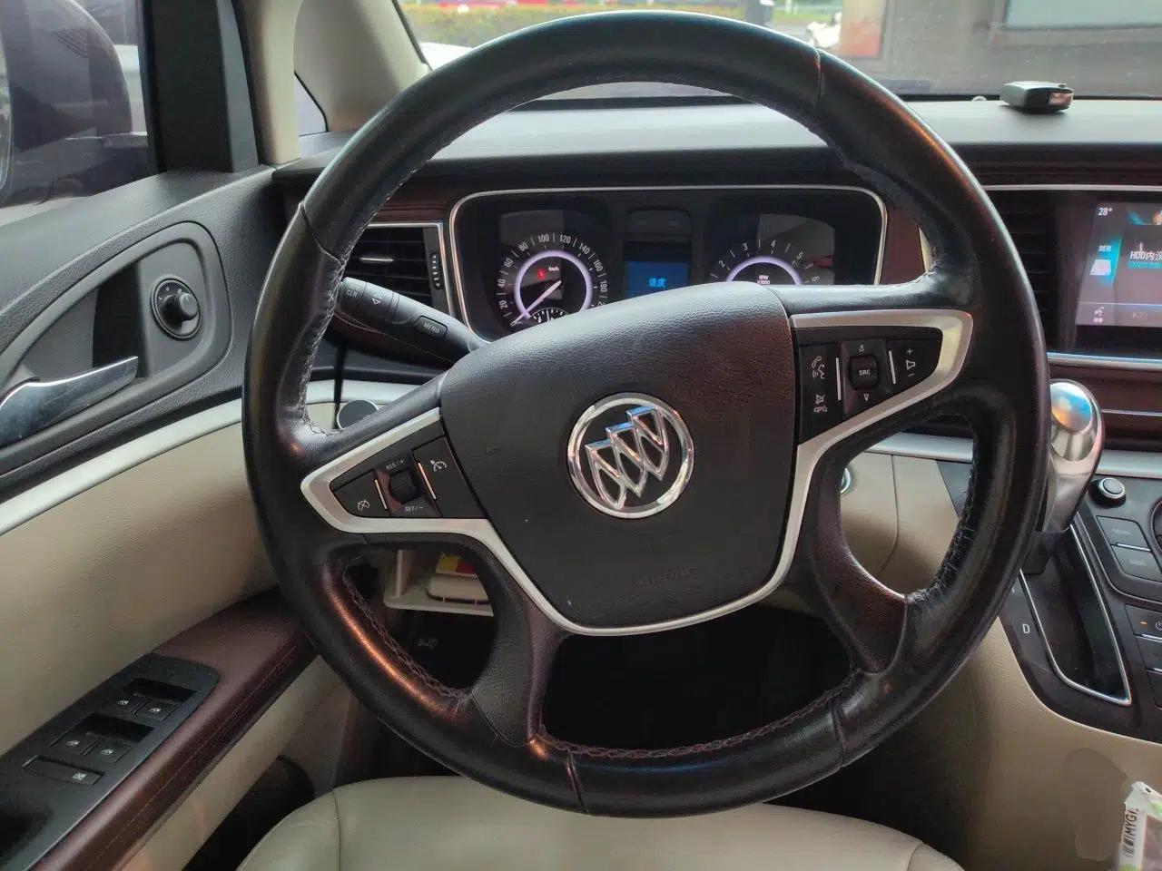 Buick GL8 2017 25S Luxury Version China V Standard — миниатюра 10