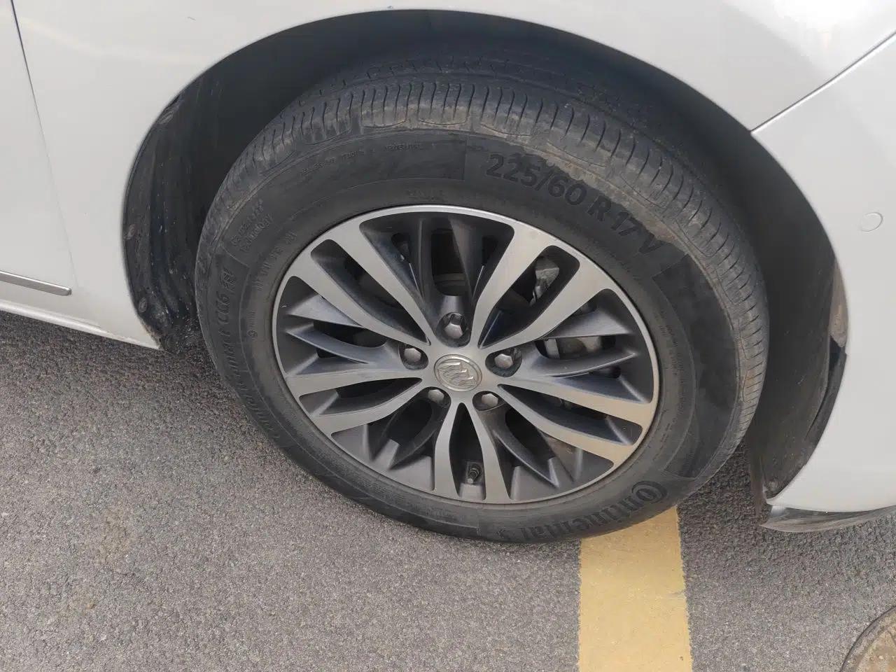 Buick GL8 2017 ES 28T Flagship Model China V Standard — миниатюра 8