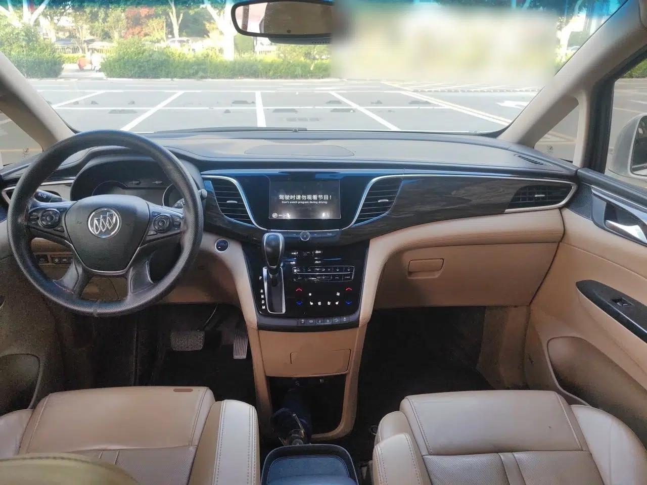 Buick GL8 2017 ES 28T Flagship Model China V Standard — миниатюра 9