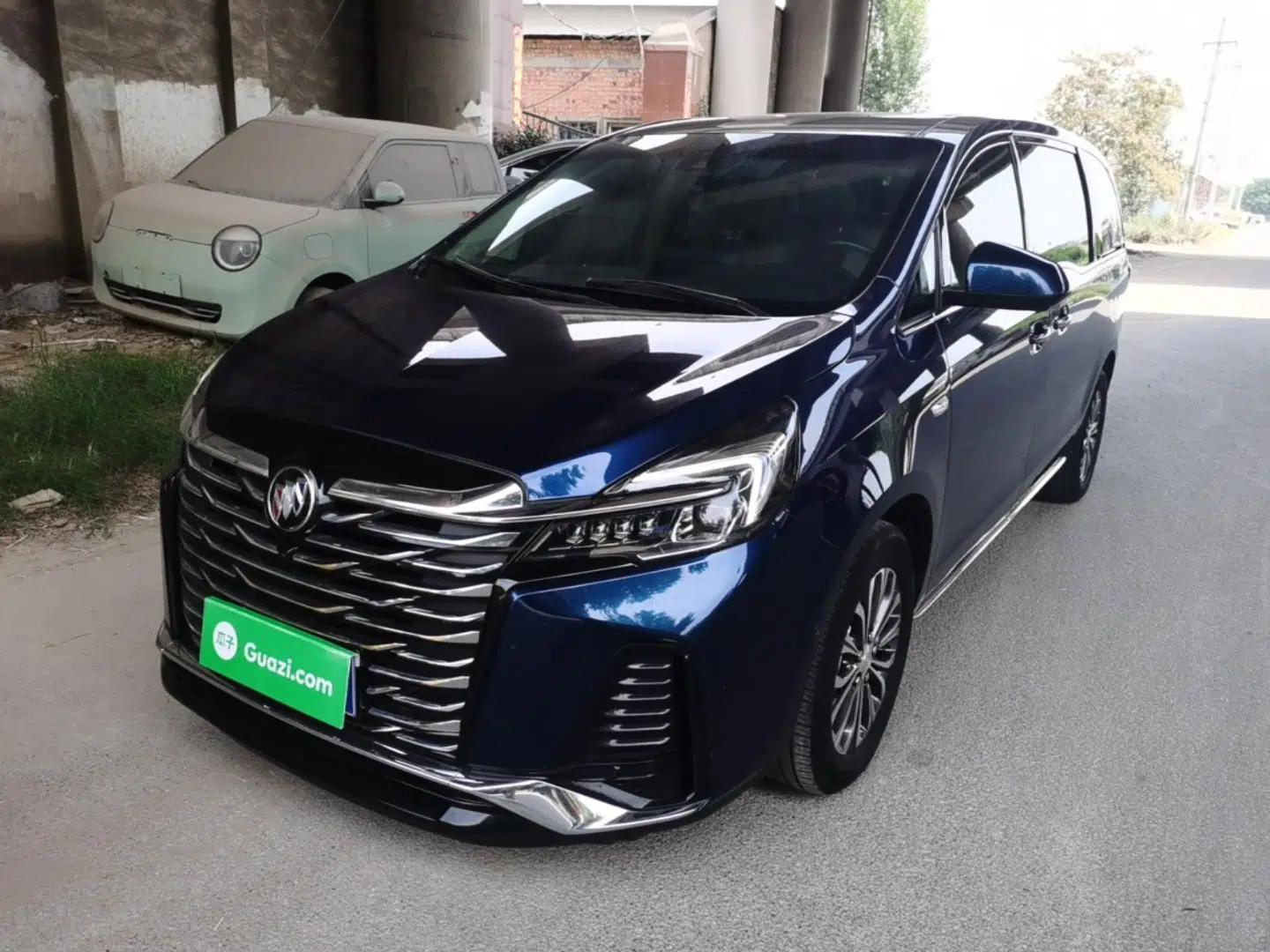 Buick GL8 2023 Land Business Class Smart Deluxe Model — миниатюра 1