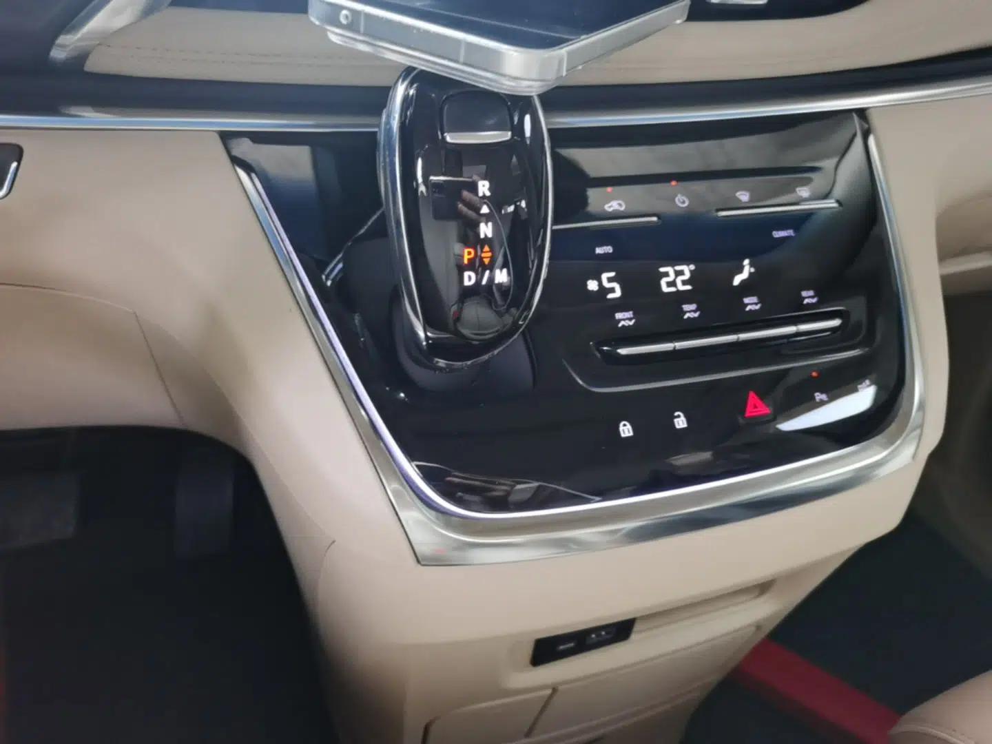 Buick GL8 2023 Land Business Class Smart Deluxe Model — миниатюра 16