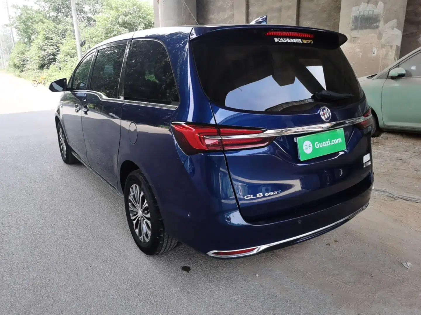 Buick GL8 2023 Land Business Class Smart Deluxe Model — миниатюра 4