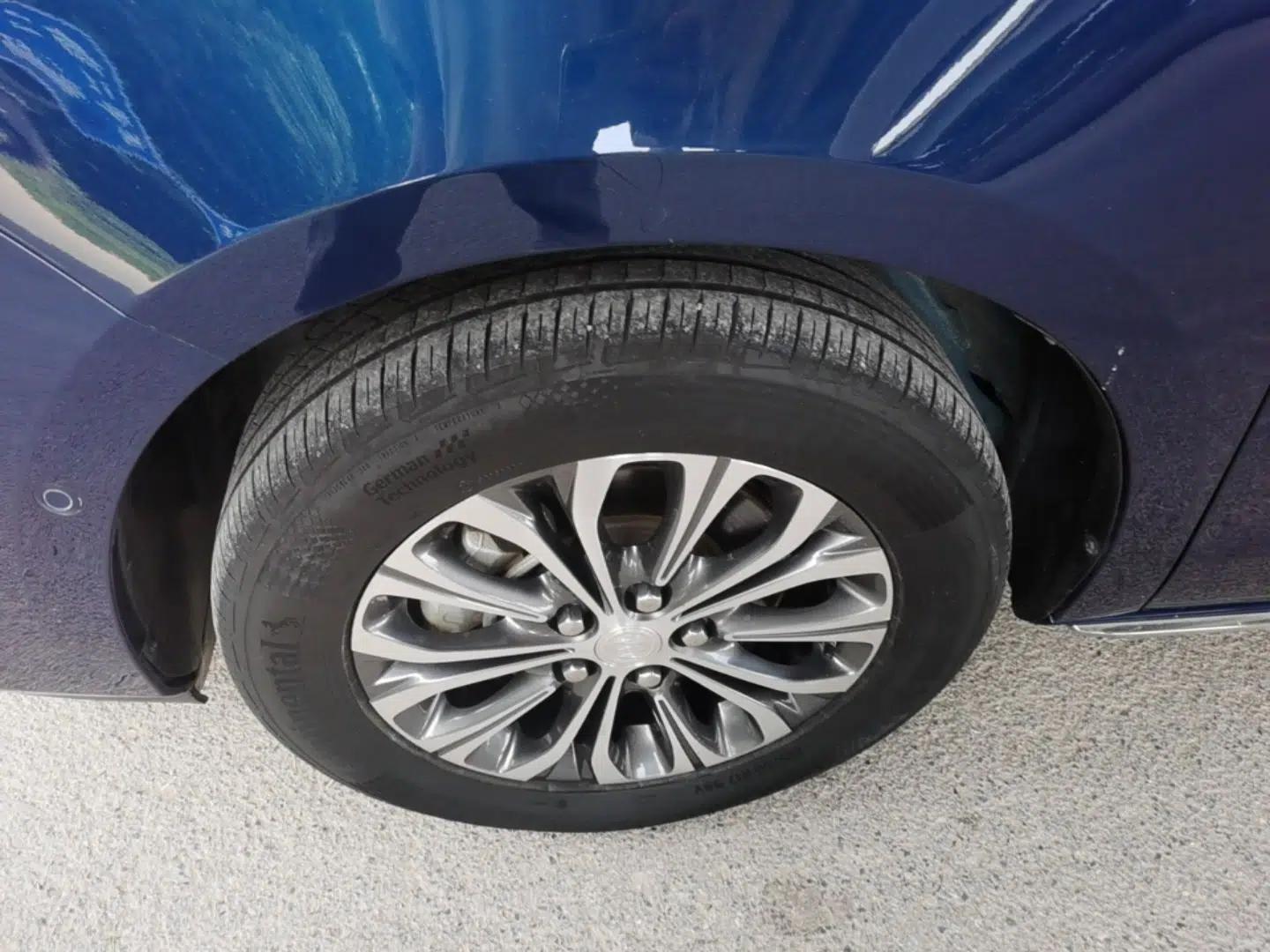 Buick GL8 2023 Land Business Class Smart Deluxe Model — миниатюра 10