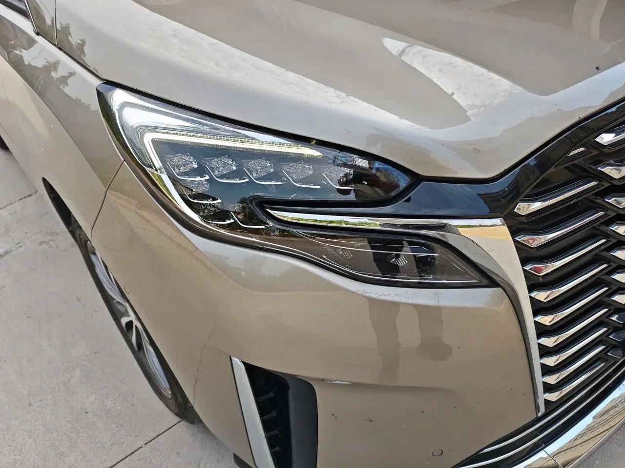 Buick GL8 2023 ES Lu Zun Deluxe Model — миниатюра 7