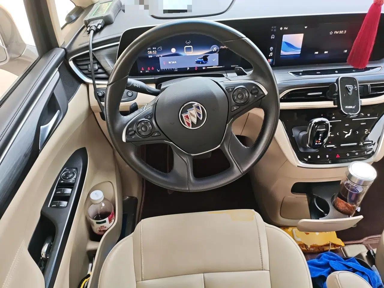Buick GL8 2023 ES Lu Zun Deluxe Model — миниатюра 10