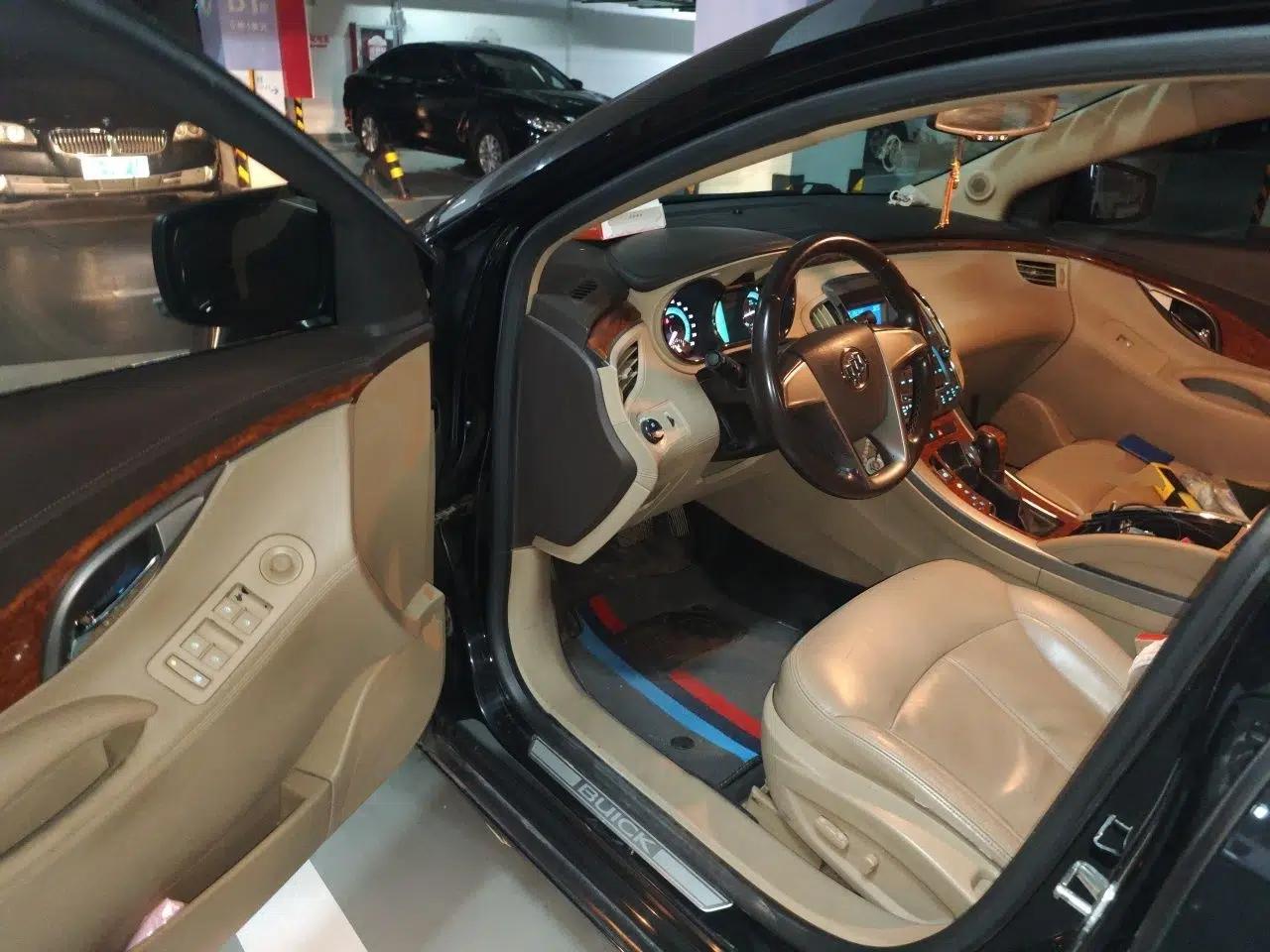 Buick LaCrosse 2012 2.4L SIDI Elegant Edition — миниатюра 16