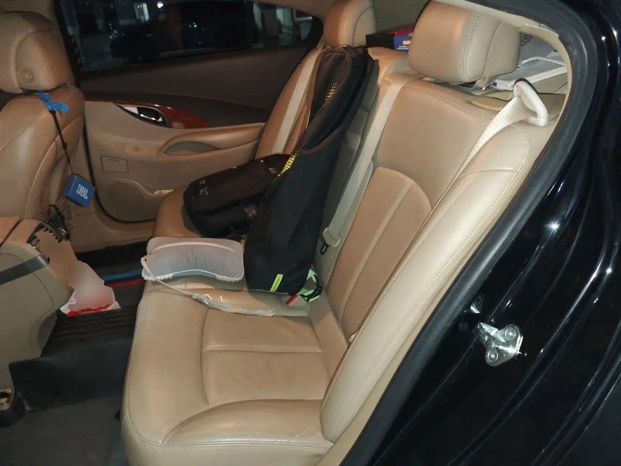 Buick LaCrosse 2012 2.4L SIDI Elegant Edition — миниатюра 17