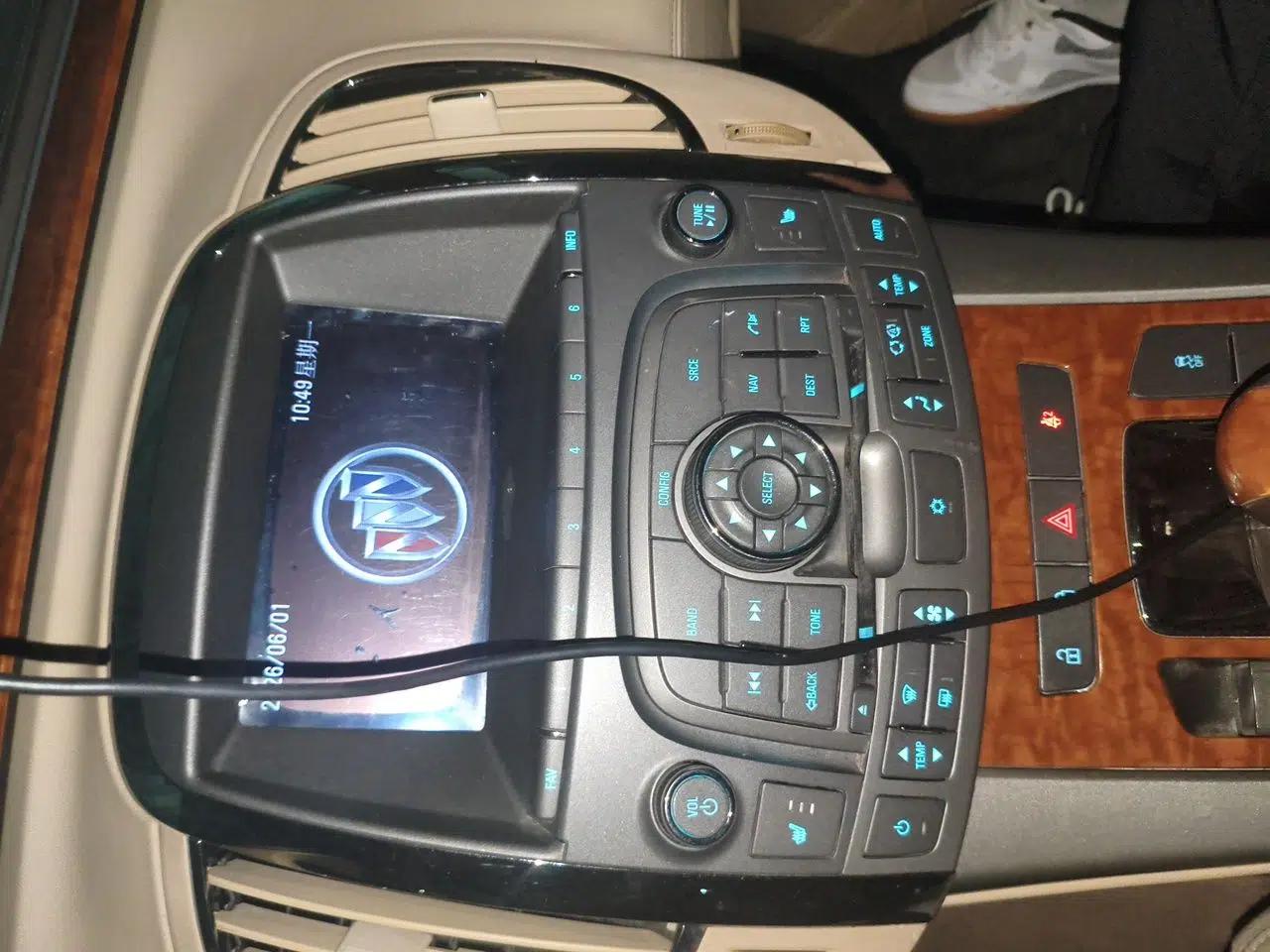 Buick LaCrosse 2011 2.4L SIDI Haoya Edition — миниатюра 13