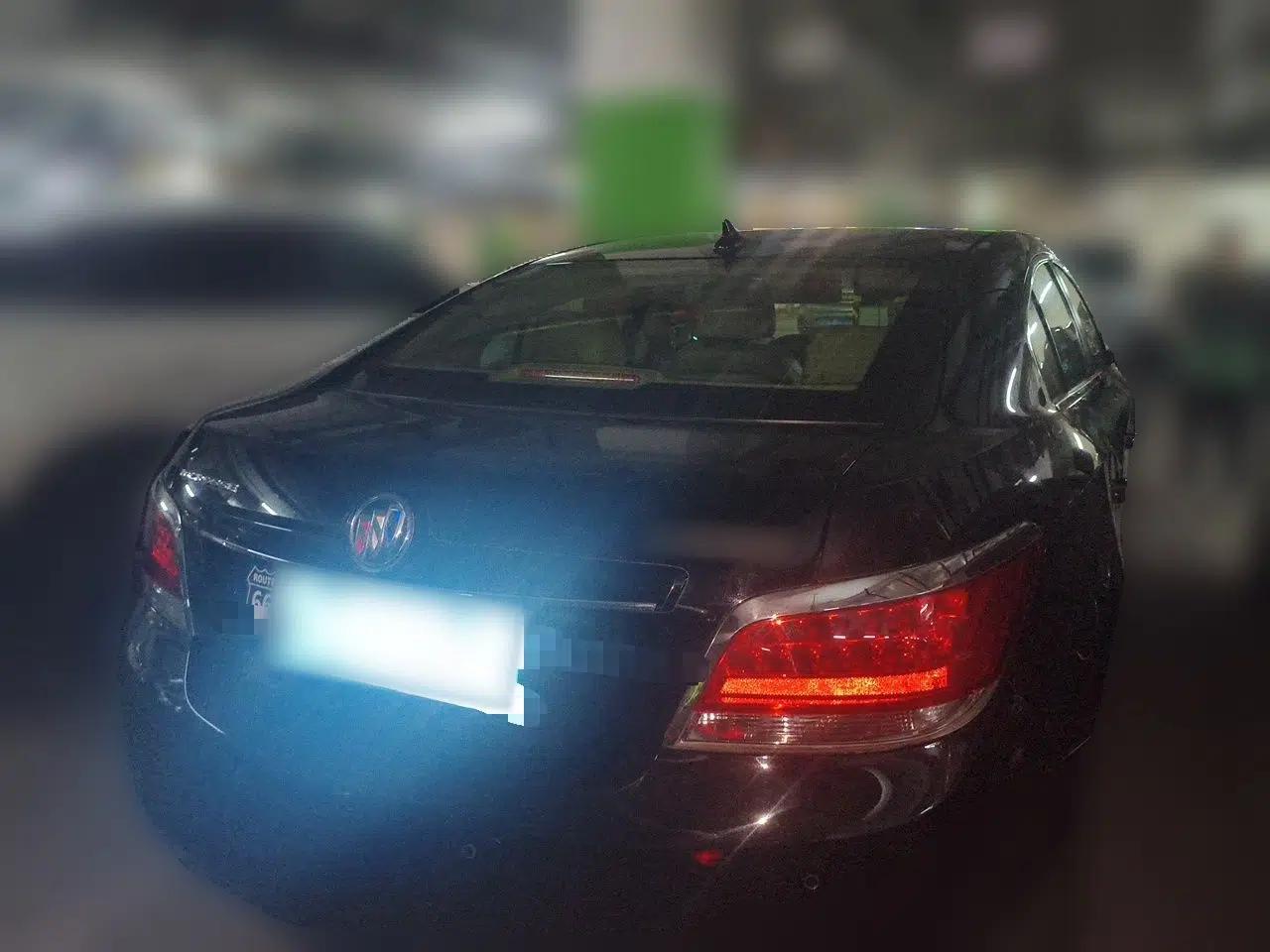 Buick LaCrosse 2011 2.4L SIDI Haoya Edition — миниатюра 5
